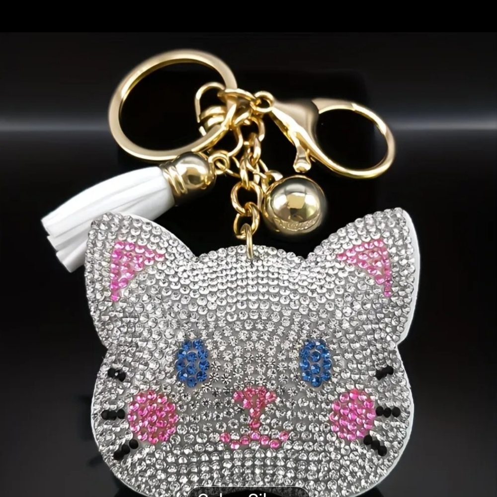 🆕️🐱 WHITE RHINESTONE CAT FACE BAG CHARM & KEY CHAIN🐱 - Picture 4 of 12